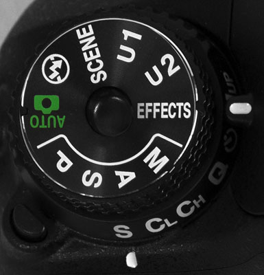 nikon-D7200 dial